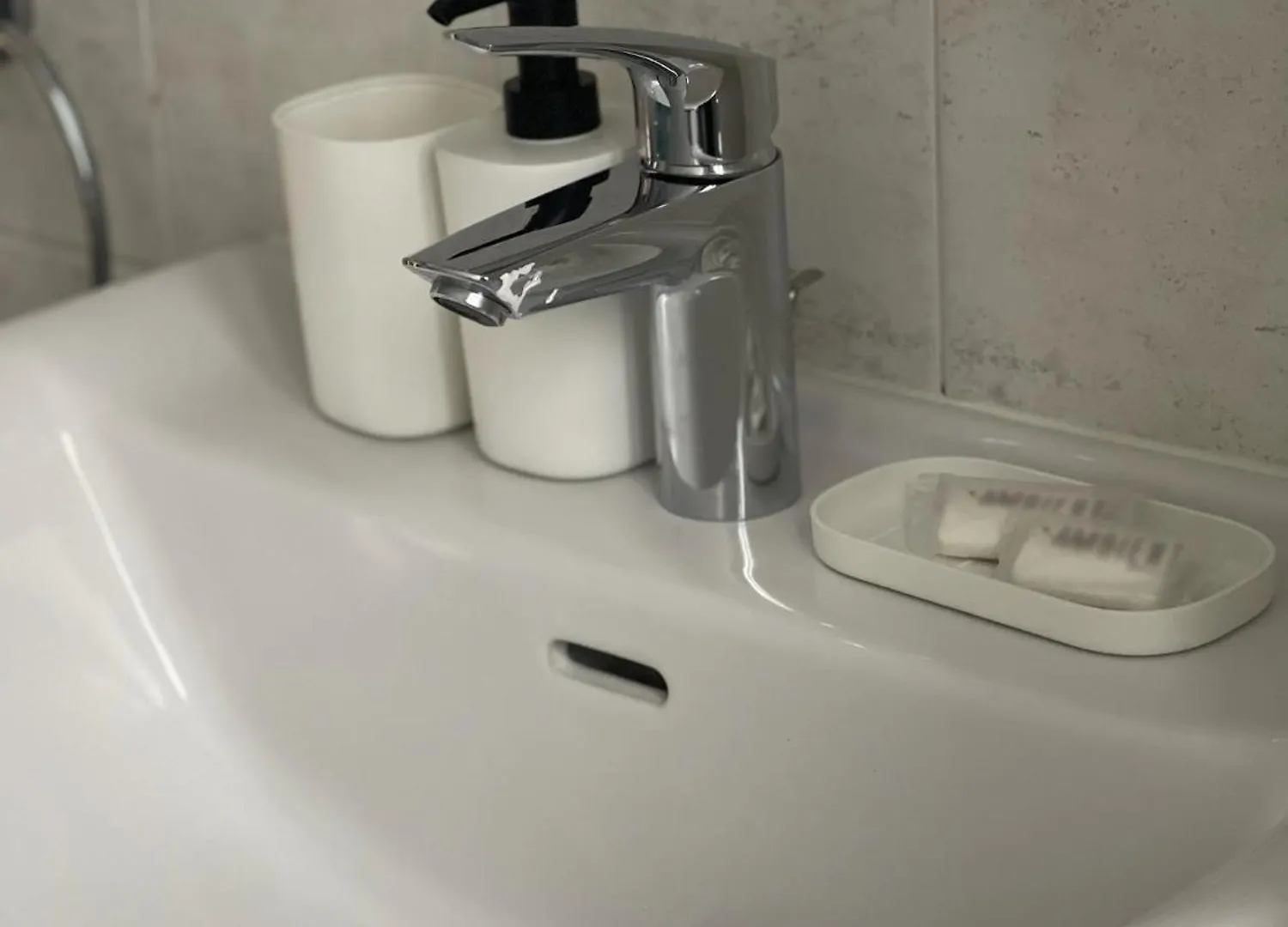 Hom - Appartamento Fino A 7 Posti Letto Comodo Al Centro Storico, Al Casello A1 E Alla Stazione Av レッジョ・エミリア アパート